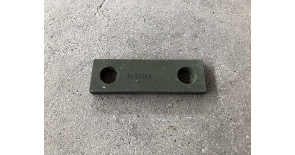 SPRING PLATE SHACKLE M38A1