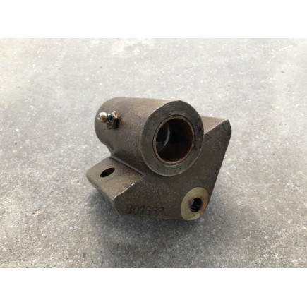 BRACKET PEDAL SHAFT M38/M38A1