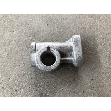 ROCKER SHAFT BRACKET M38A1