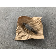 STUD BRACKET MOUNTING ROCKER SHAFT M38A1