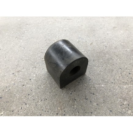 BUSHING STABILIZER BAR M170