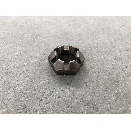 NUT MAIN SHAFT T90