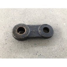 TORQUE REACTION OUTER SHACKLE MB